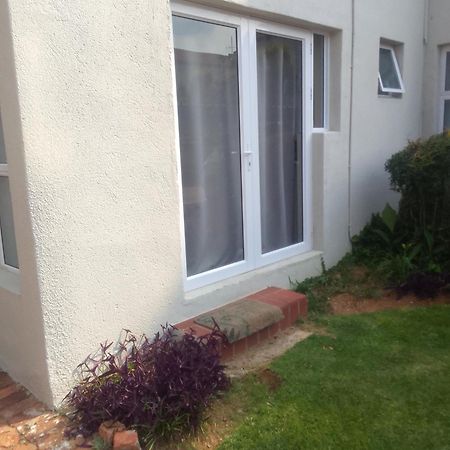 The Apartment On Katherine Street In Central Sandton Johannesburg Exterior foto